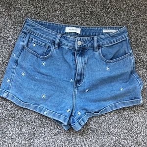 PAC SUN raining daisy mom short